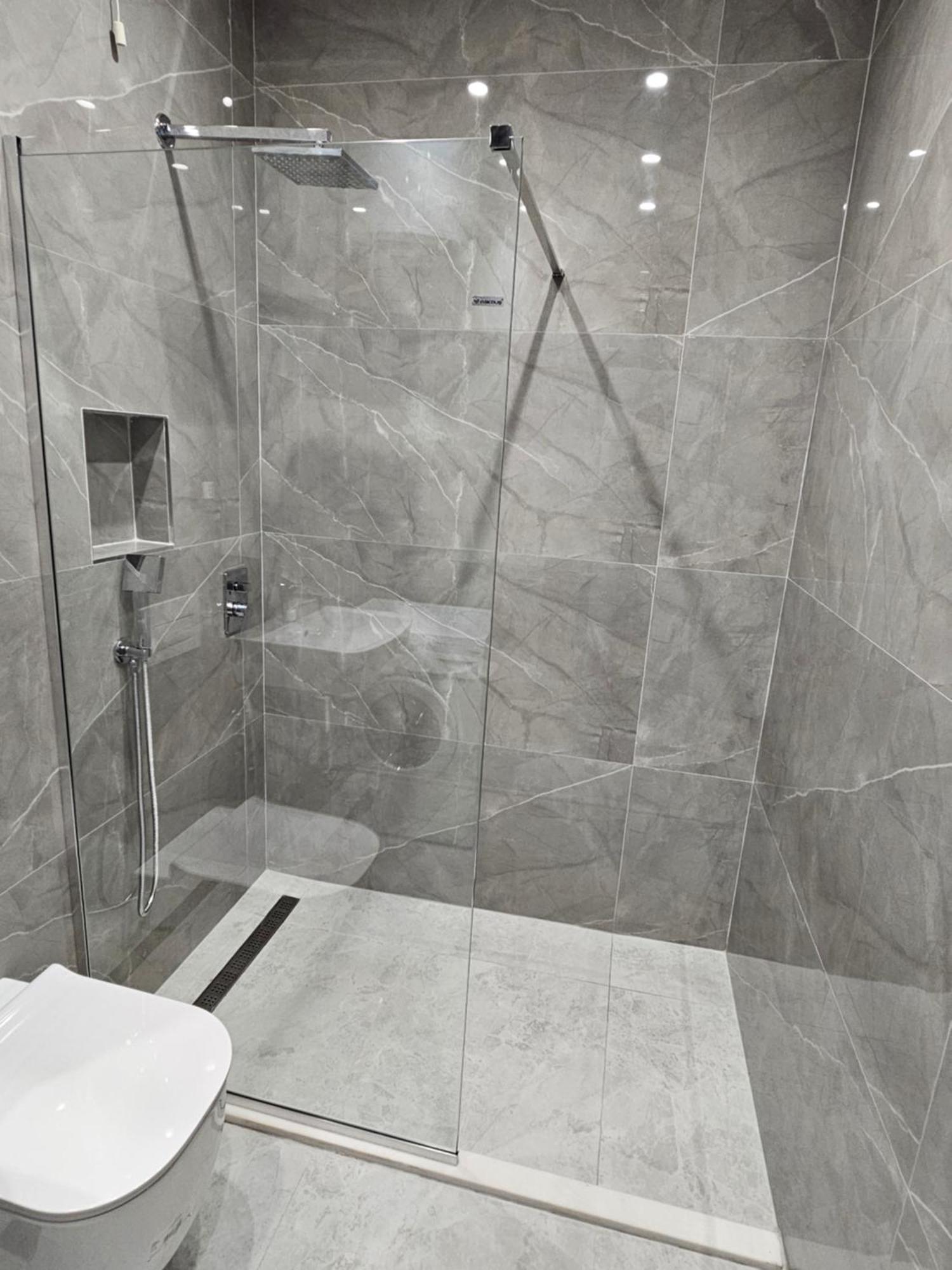 Sky Apartaments City Center Tirana Eksteriør billede