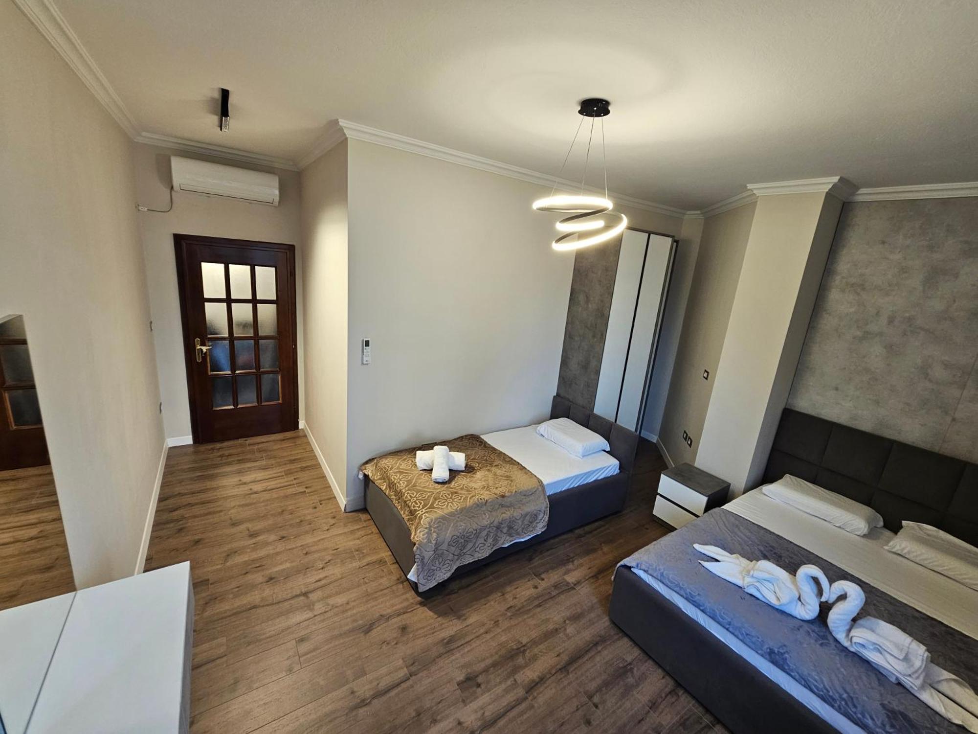 Sky Apartaments City Center Tirana Eksteriør billede
