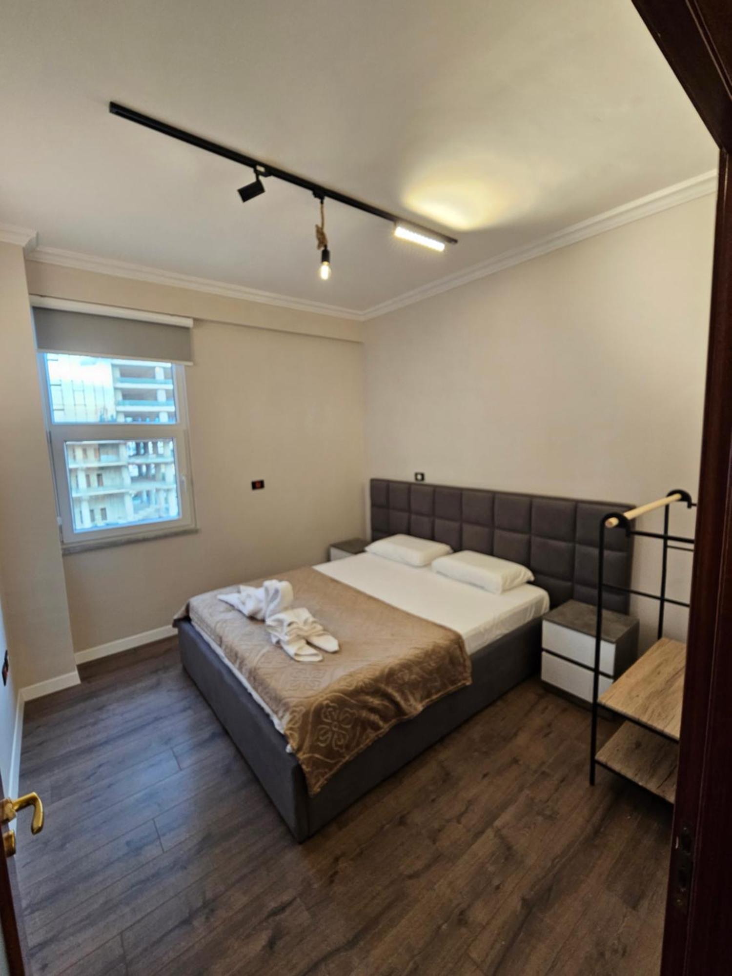 Sky Apartaments City Center Tirana Eksteriør billede
